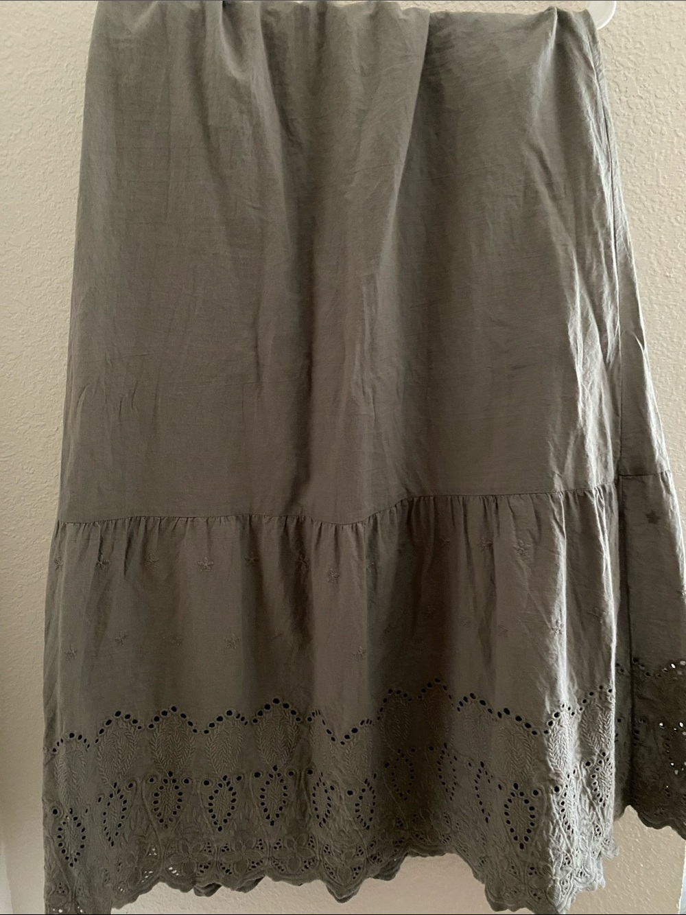 Neuflora Delphi Skirt - Dusty Sage, Size Small - Picture 2 of 7